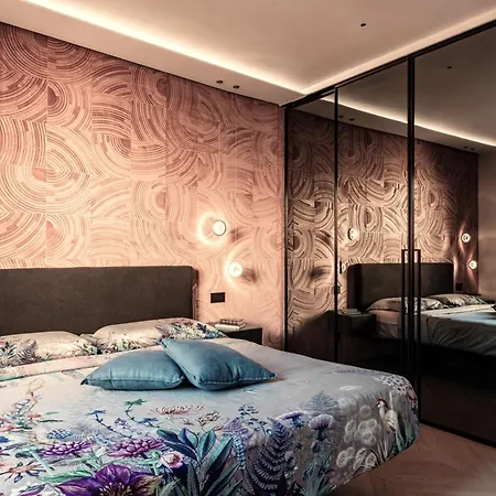 The Penthouse By Astra Collection Apartman
