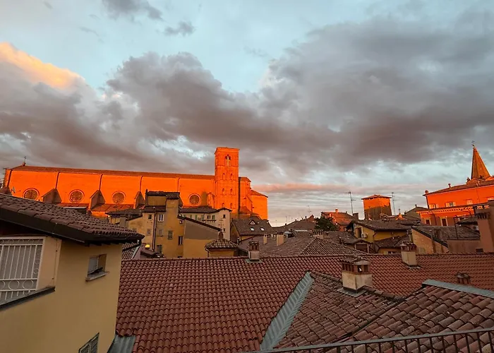 Astra Penthouse 아파트 볼로냐