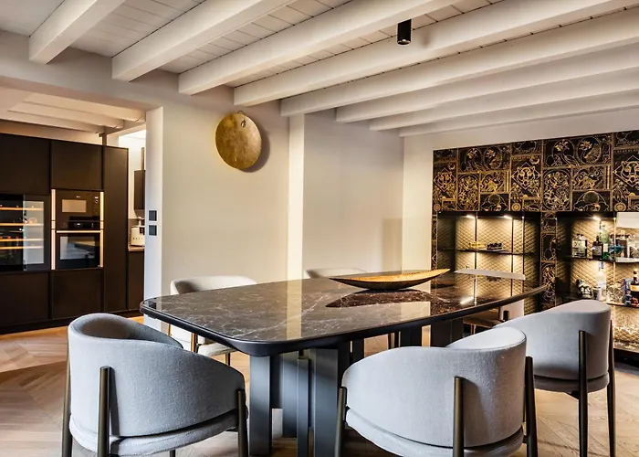 Astra Penthouse * בולוניה