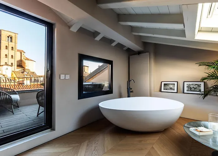 Lägenhet Astra Penthouse Bologna